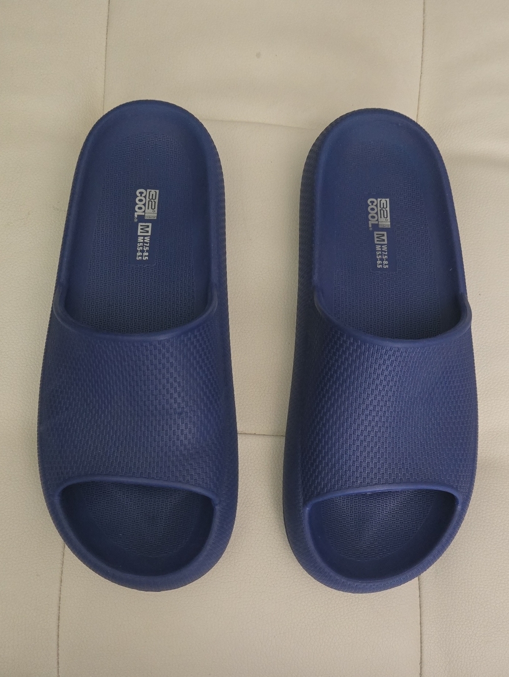 32 Degrees Cool Slide Sandals in Navy Blue